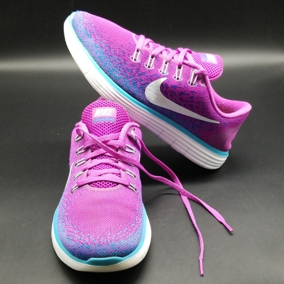 nike free distance women's